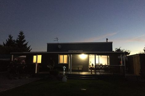 Photo of property in 62 North Terrace, Darfield, 7510