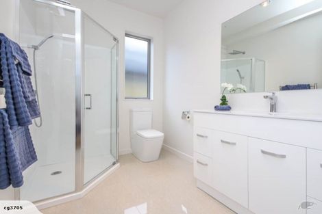 Photo of property in 2 Bahari Drive, Ranui, Auckland, 0612