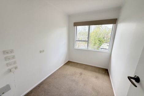 Photo of property in 21 Caribbean Drive, Unsworth Heights, Auckland, 0632