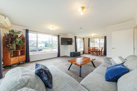 Photo of property in 24 Logan Way, Kelvin Grove, Palmerston North, 4414