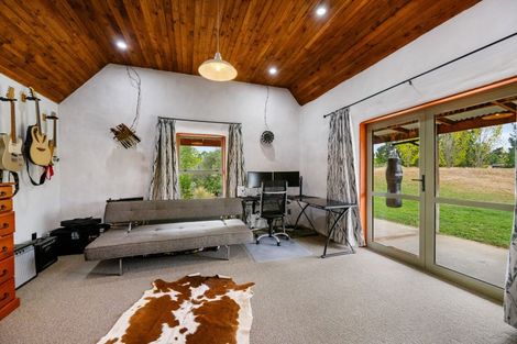 Photo of property in 53 Gilligans Gully Road, Alexandra, 9320