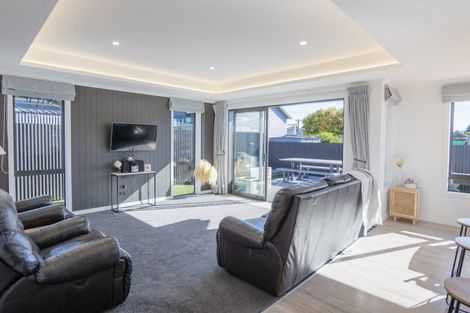 Photo of property in 68 Park Street, Winton, 9720