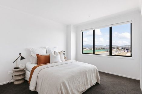 Photo of property in 2 Atutahi Lane, Papamoa Beach, 3118