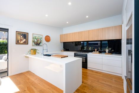 Photo of property in 41 Minaret Ridge, Wanaka, 9305