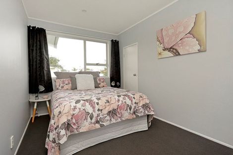 Photo of property in 2/37 John Walker Drive, Manurewa, Auckland, 2102