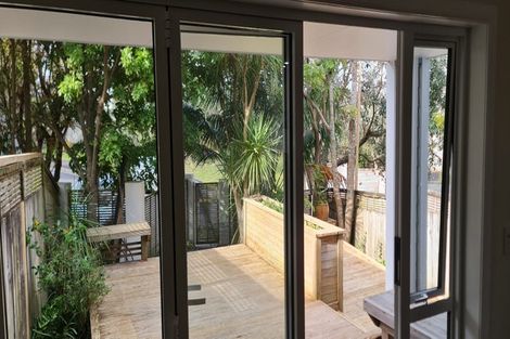 Photo of property in 3/7 Belle Verde Drive, Sunnynook, Auckland, 0630