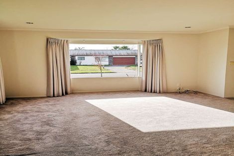 Photo of property in 43 Admiral Crescent, Flagstaff, Hamilton, 3210