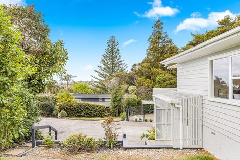 Photo of property in 35 Mcdowell Crescent, Hillcrest, Auckland, 0627