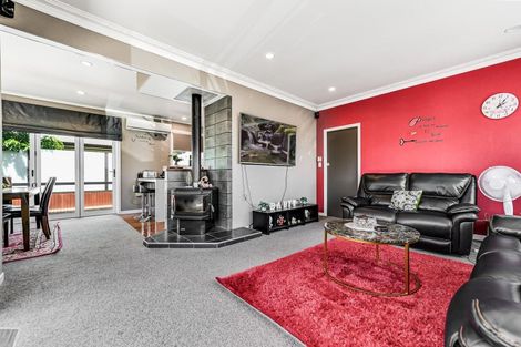 Photo of property in 6 Hilton Road, St Andrews, Hamilton, 3200