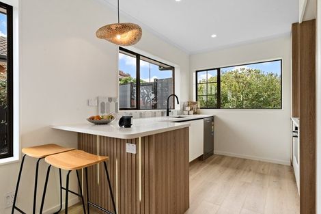 Photo of property in 21 Sandwick Drive, Weymouth, Auckland, 2103