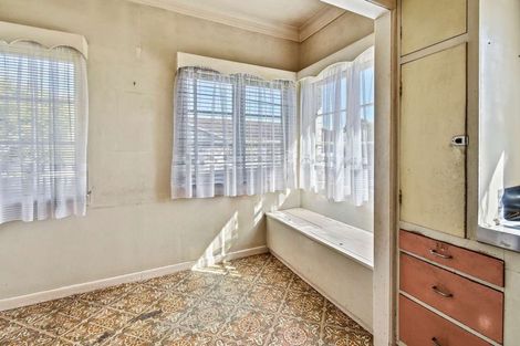 Photo of property in 17 Peverill Crescent, Papatoetoe, Auckland, 2025