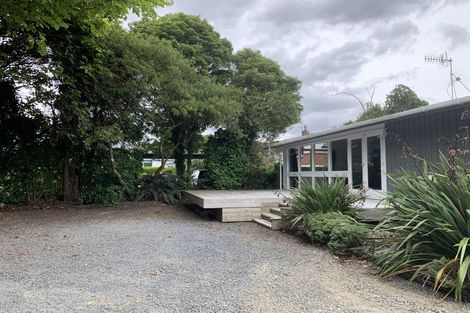 Photo of property in 280 Te Moana Road, Waikanae, 5036