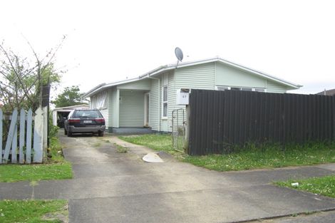 Photo of property in 47 Convair Crescent, Mangere, Auckland, 2022