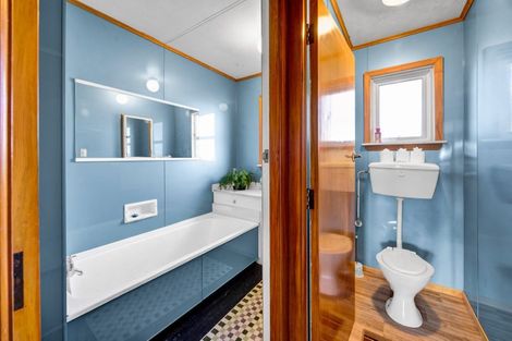 Photo of property in 49 Broadway, Stratford, 4332