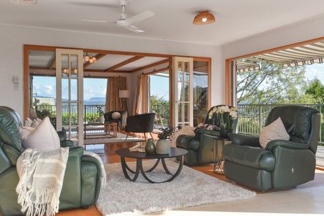 Photo of property in 6 Pah Road, Kawaha Point, Rotorua, 3010
