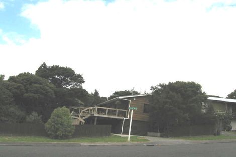 Photo of property in 21 Lynn Road, Bayview, Auckland, 0629