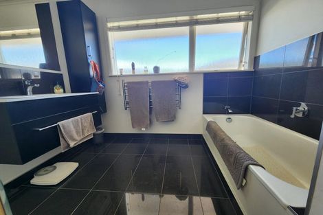 Photo of property in 85 Hutchinsons Road, Bucklands Beach, Auckland, 2014