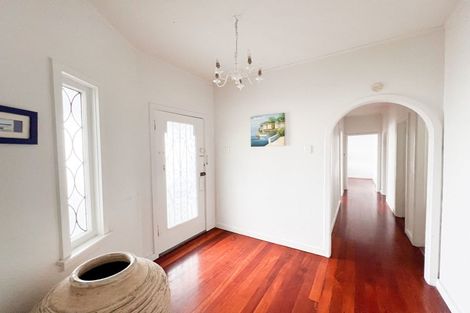 Photo of property in 135 Tamaki Drive, Mission Bay, Auckland, 1071