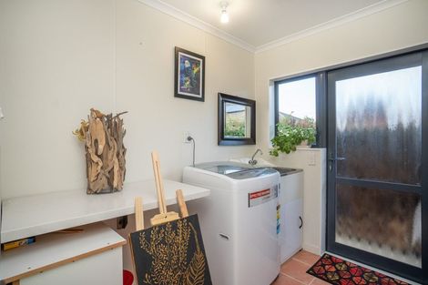 Photo of property in 155 Schnell Drive, Kelvin Grove, Palmerston North, 4414