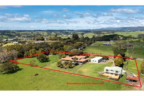 Photo of property in 14 Peters Lane, Taupaki, Henderson, 0782