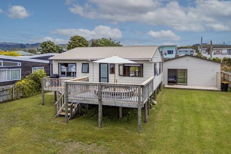 Photo of property in 37 Hornsea Road, Tairua, 3508