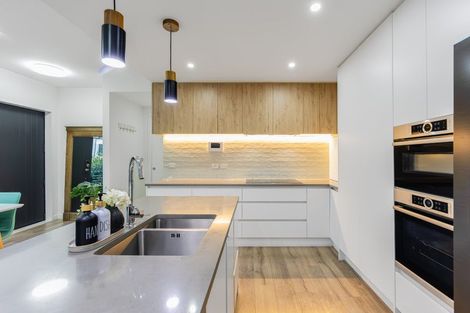 Photo of property in 8 Windlass Street, Long Bay, Auckland, 0630