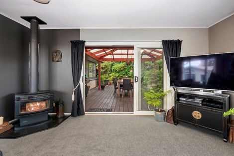 Photo of property in 65 Mountain Road, Western Heights, Rotorua, 3015