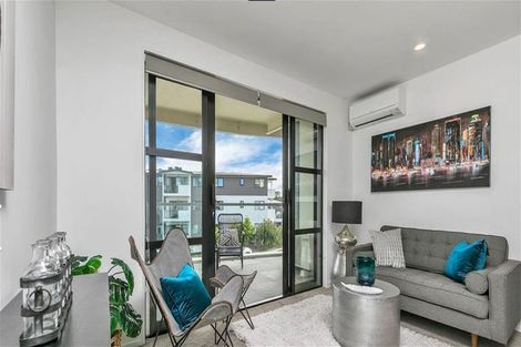 Photo of property in Apollo Apartments, 201/46 Rosedale Road, Rosedale, Auckland, 0632