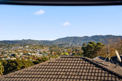 Photo of property in 18 Mckinley Road, Sunnyvale, Auckland, 0612
