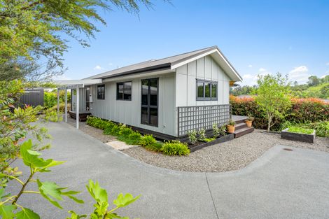Photo of property in 6 Laly Haddon Place, Matakana, Warkworth, 0985