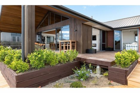 Photo of property in 100 Condor Drive, Pyes Pa, Tauranga, 3112