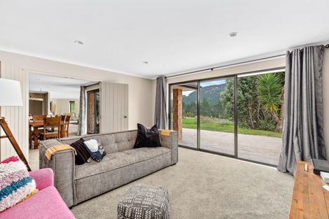 Photo of property in 284 West Coast Road, Makarau, Warkworth, 0981