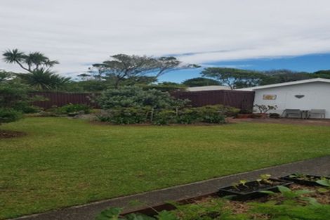 Photo of property in 3 Ngahue Crescent, Carters Beach, Westport, 7825