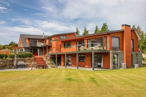 Photo of property in 314 Beacon Point Road, Wanaka, 9305