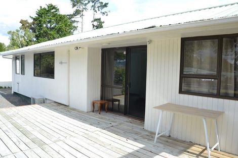 Photo of property in 580 Burtt Road, Runciman, Drury, 2578