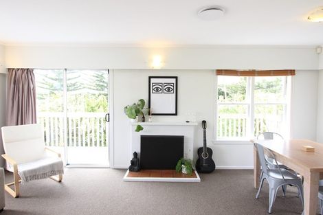 Photo of property in 7 Aeroview Drive, Beach Haven, Auckland, 0626