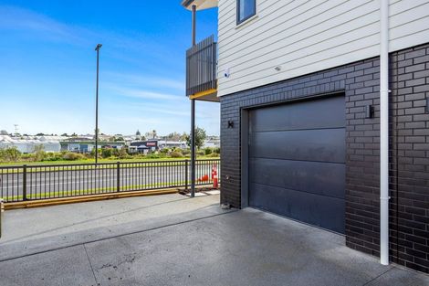 Photo of property in 8 Te Napi Drive, Takanini, Auckland, 2112