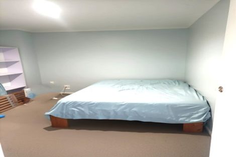 Photo of property in 5b Olwyn Place, Greenhithe, Auckland, 0632