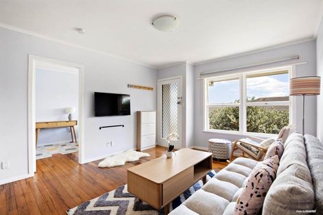 Photo of property in 3/53 Merani Street, Belmont, Auckland, 0622