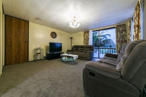 Photo of property in 84 Captain Scott Road, Glen Eden, Auckland, 0602