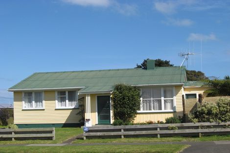 Photo of property in 6 Rogers Street, Castlecliff, Whanganui, 4501
