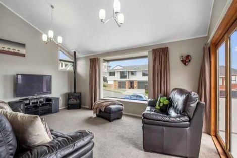 Photo of property in 19 Halladale Road, Papakowhai, Porirua, 5024