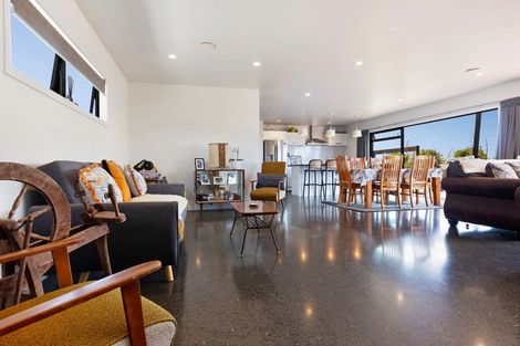 Photo of property in 17c Eagles Way, Cable Bay, 0420