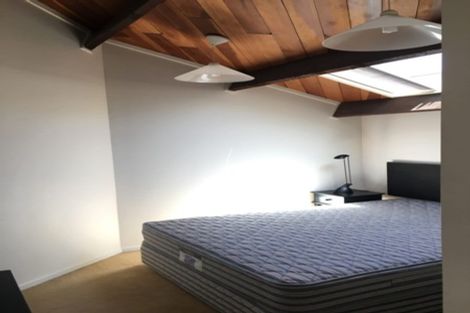 Photo of property in Metro Apartments, 19/220 Thorndon Quay, Pipitea, Wellington, 6011