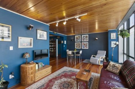 Photo of property in Courtenay Mews Apartments, 2/14 Alpha Street, Te Aro, Wellington, 6011