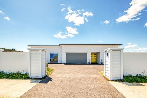 Photo of property in 2 Fernbird Grove, Kerikeri, 0294