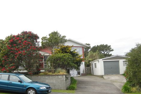 Photo of property in 33 Carlton Terrace, Westown, New Plymouth, 4310