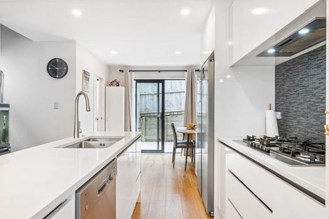 Photo of property in 59d Redwood Drive, Massey, Auckland, 0614