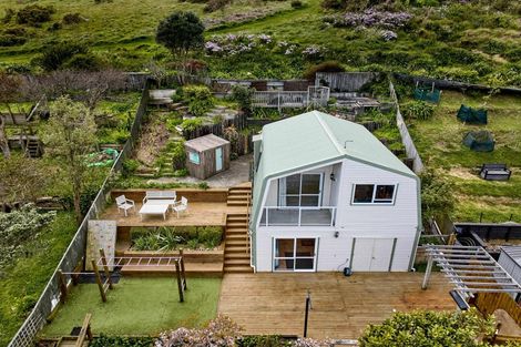 Photo of property in 118 Dimock Street, Titahi Bay, Porirua, 5022