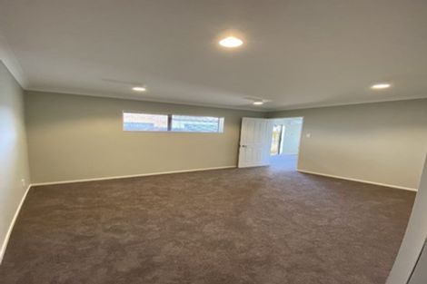 Photo of property in 13 Crossandra Drive, Mangere, Auckland, 2022